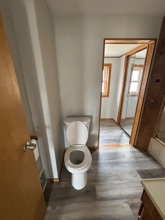 Building Photo - 18603 Arrowhead Ave