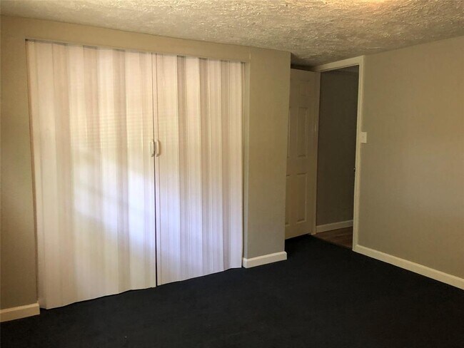 Building Photo - 27327 Peach Creek Dr