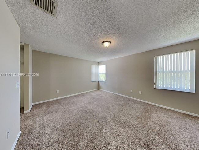 Building Photo - 15106 NW 6th Ct