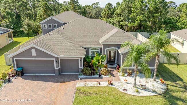 Building Photo - 632 Stonebriar Dr