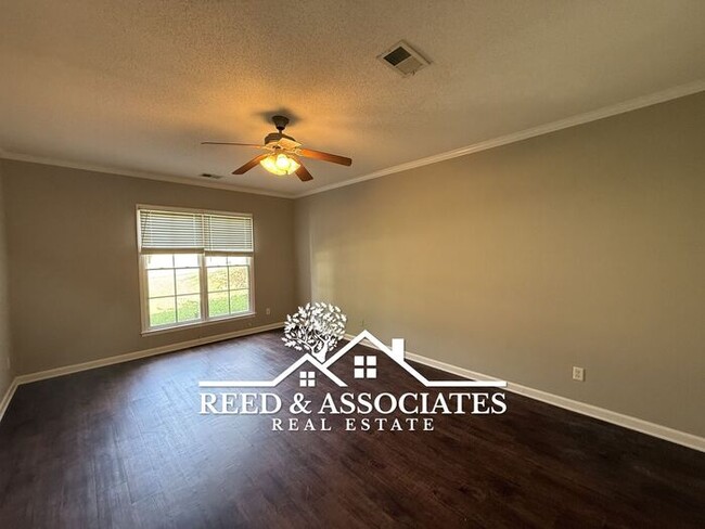 Building Photo - Luxurious 2-Story Cordova Home with Beautiful Entry Way!!!!