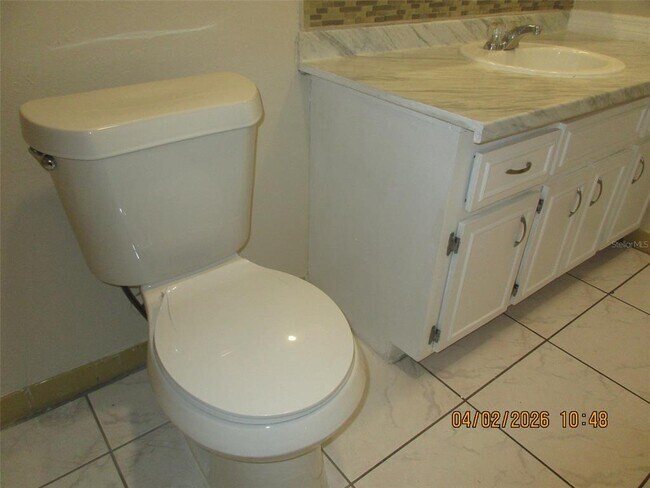 Building Photo - 2600 London Bridge Ct