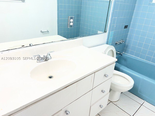 Building Photo - 1546 W 77th St