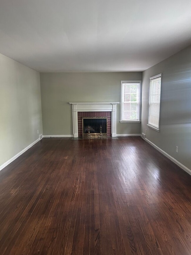 Building Photo - 771-773 HENRIETTA