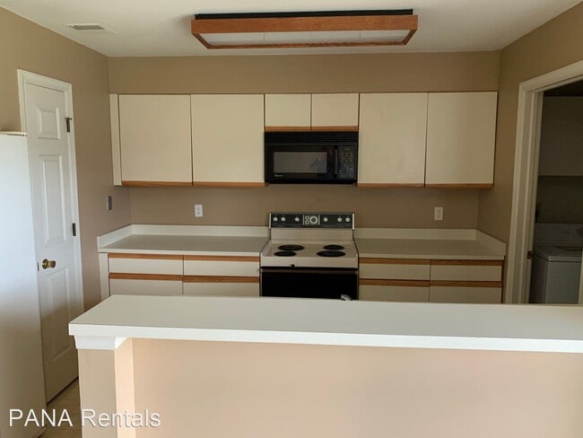 Building Photo - 2 br, 1.5 bath House - 308 Peters Way