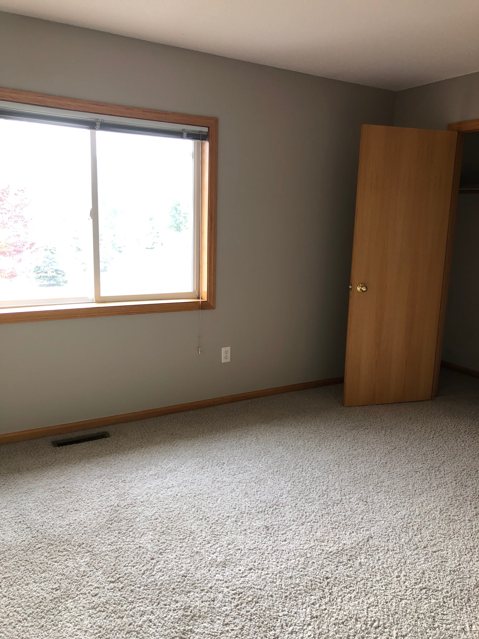 Building Photo - 2106 Linden Trl