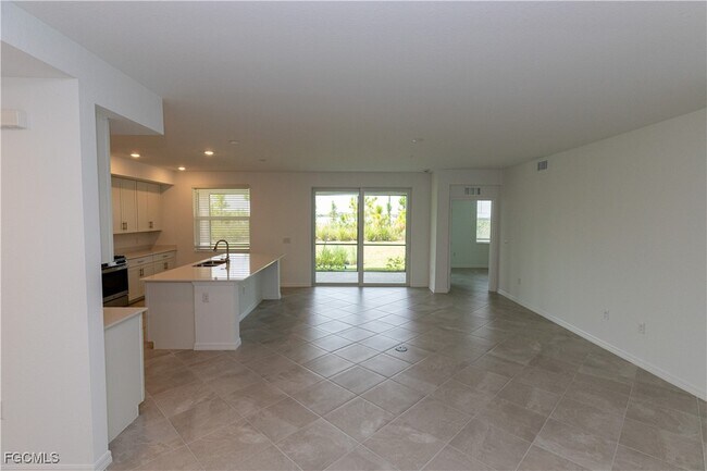 Building Photo - 16524 Kingwood Ln