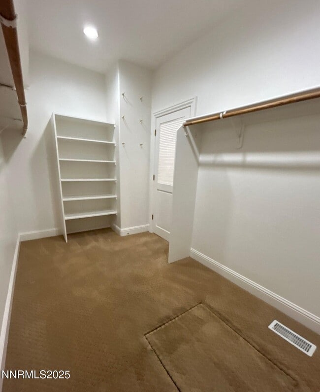 Building Photo - 6785 Eagle Wing Cir