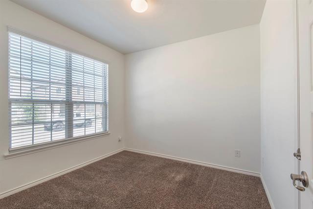 Building Photo - 2225 Barx Dr
