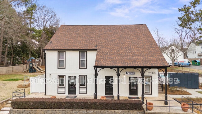 Building Photo - 2203 Kilborne Dr