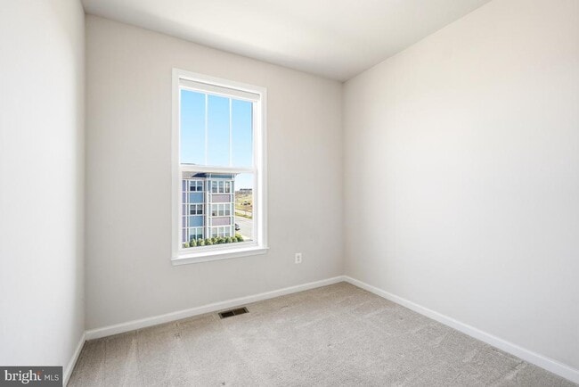 Building Photo - 5820 Imperial Dr