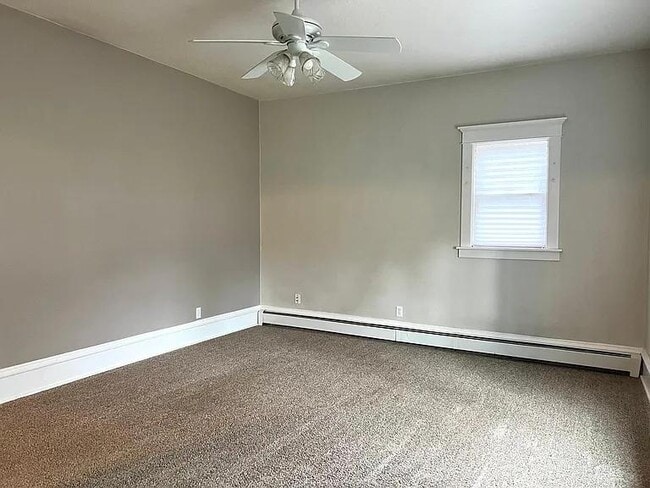 Building Photo - 819 N 5th St