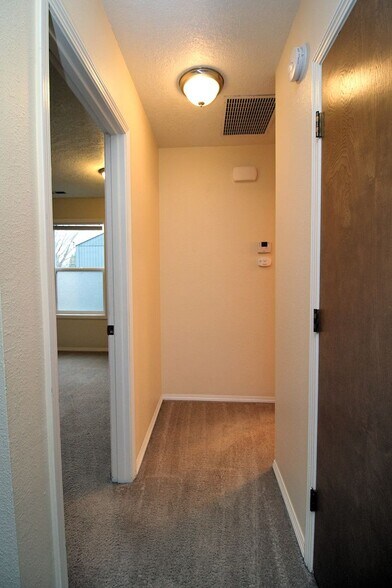 Building Photo - 3805-3805 SE Cesar Estrada Chavez Blvd
