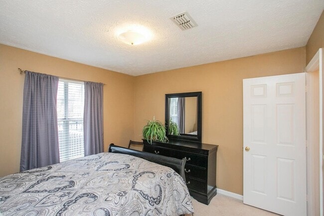 Building Photo - 1508 Clover Ct