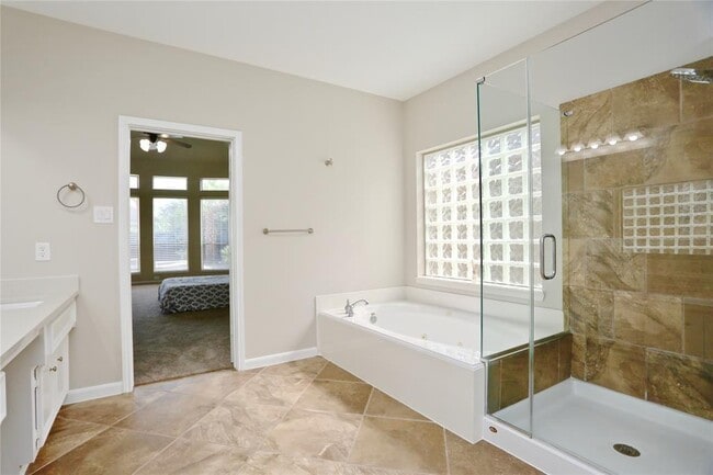 Building Photo - 26634 Godfrey Cove Ct