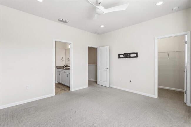 Building Photo - 12021 Cranston Way