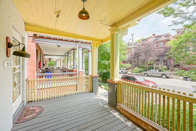 Building Photo - 510 S 48th St