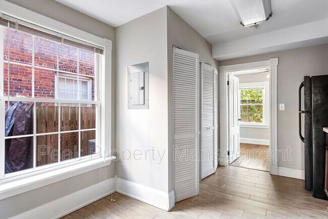 Building Photo - 711 Chimborazo Blvd
