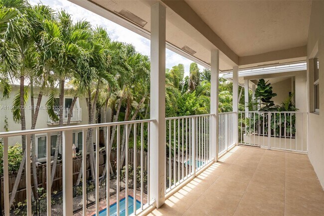 Building Photo - 3133 Hibiscus St