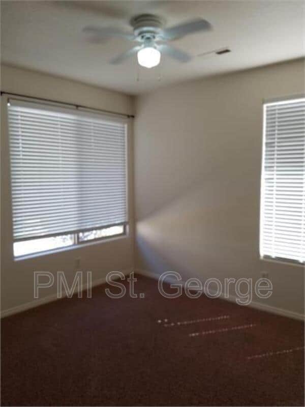 Building Photo - 3753 E Canyon Crest Ave