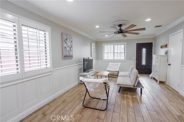 Building Photo - 5052 Taft St