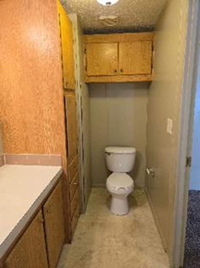 Building Photo - $300 Rent Credit if Lease Starts before 7/1/26! No Application Fees for the Month of June!