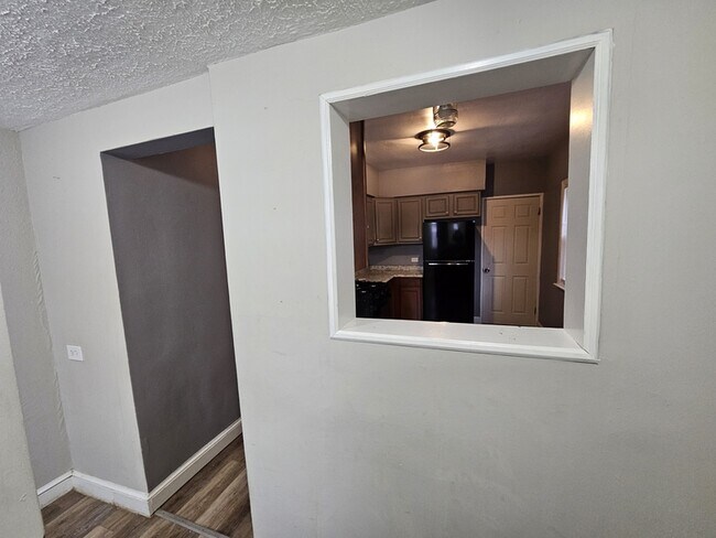 Building Photo - 17005 Grovewood Ave