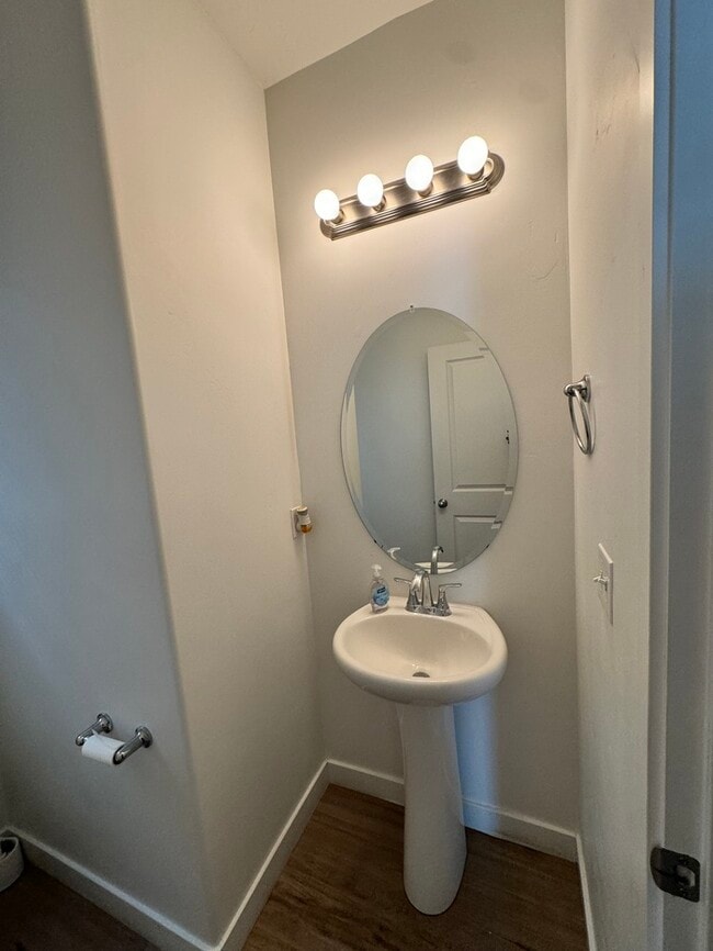 Building Photo - Your Next Home Awaits!