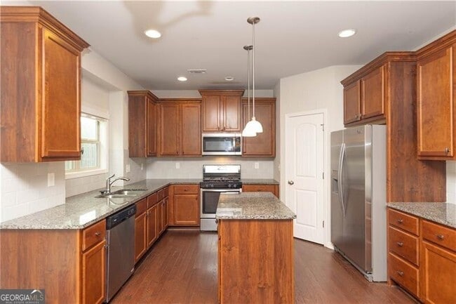 Building Photo - 772 Hawkins Creek Dr