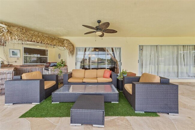 Building Photo - 6513 Thoroughbred Loop