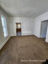 Building Photo - 323 Champion St