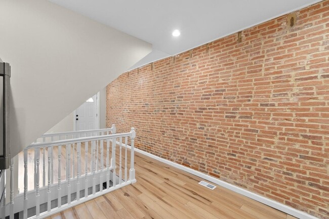 Building Photo - 1411 Olive St