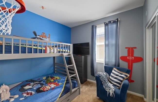 Building Photo - 4 Bed, 4 Bath Home with Solar, A/C, Washer/Dryer and 4 Parking Spaces *$1,000.00 Off One Month's ...