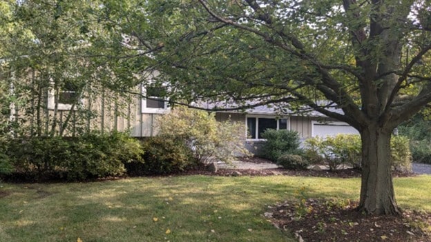 Building Photo - 16351 Petro Dr