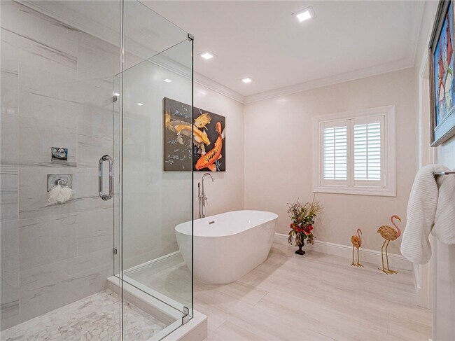 Building Photo - 195 Spinnaker Dr