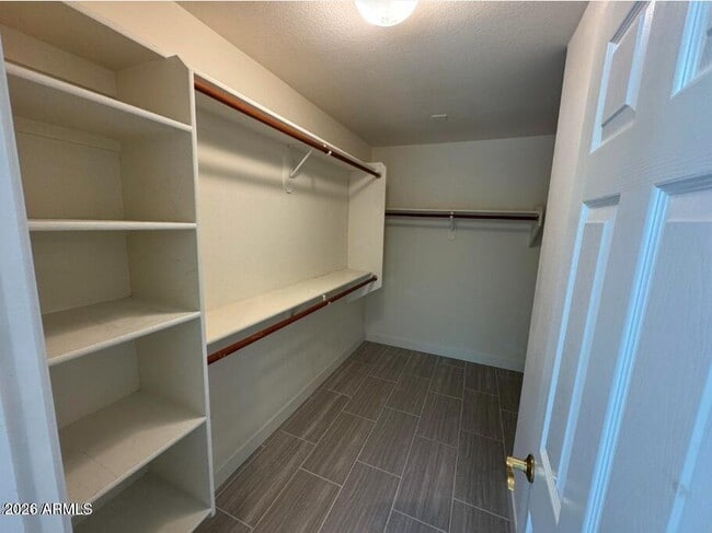 Building Photo - 1470 W Armstrong Way