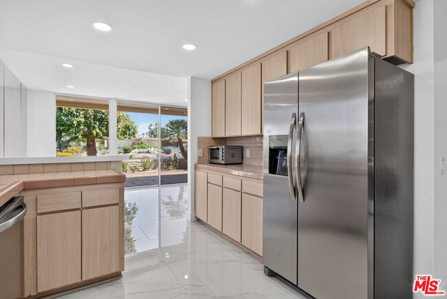 Building Photo - 75562 Camino De Plata N
