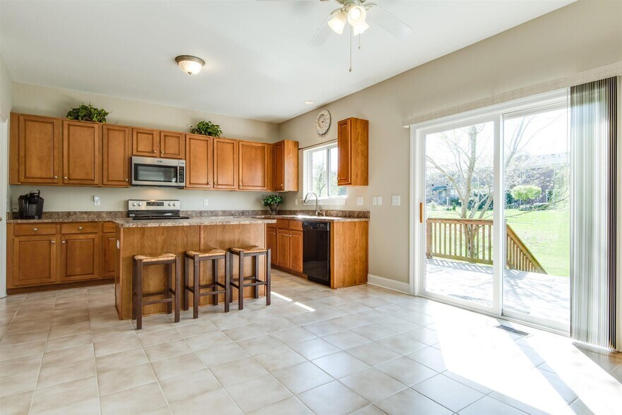 Building Photo - 1265 Bridgeton Park Dr