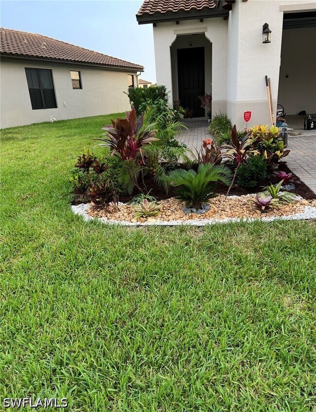 Building Photo - 5474 Cassidy Ln