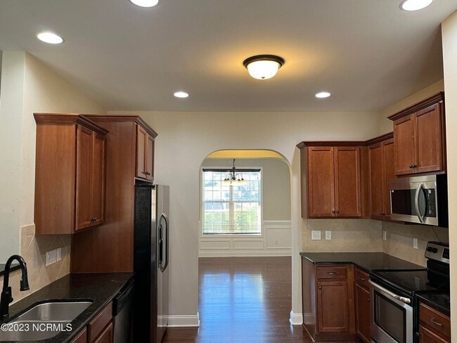 Building Photo - Welcome to Tall Pines Of New River!