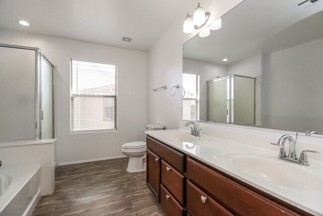 Building Photo - 21142 E Duncan St