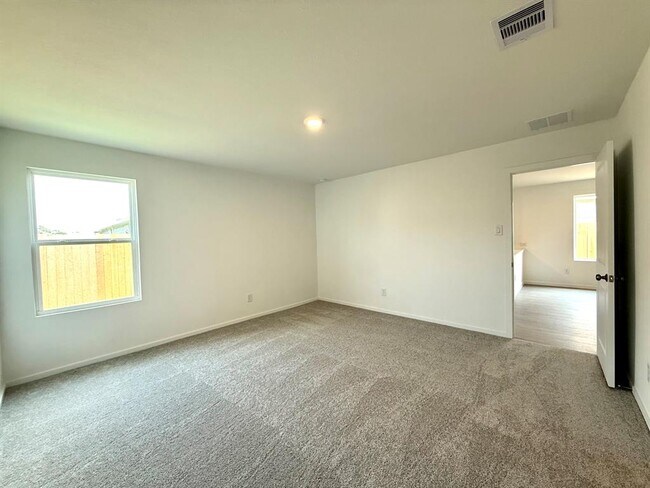 Building Photo - 12419 Lady Slipper Rd
