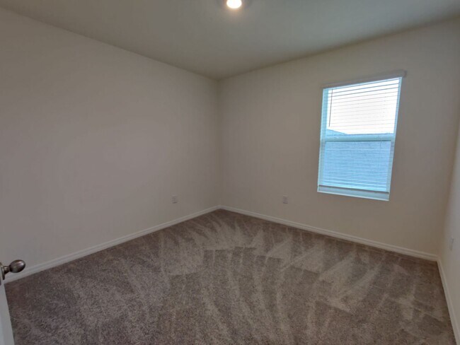 Building Photo - 32614 Canyonlands Dr