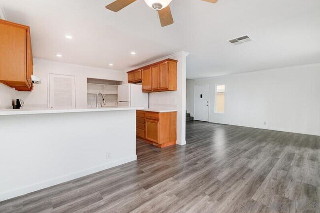 Building Photo - 6844 Panamint Row
