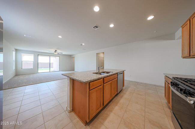 Building Photo - 25345 N 172nd Dr