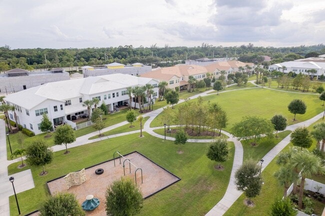 Building Photo - 11985 Park Central