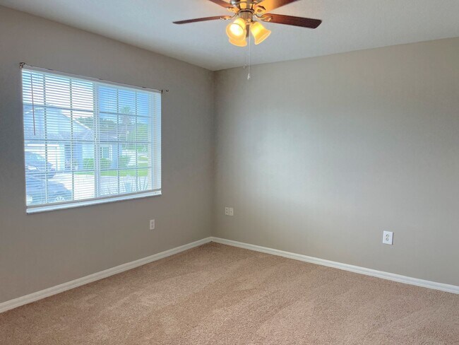 Building Photo - 509 Hillcrest Dr