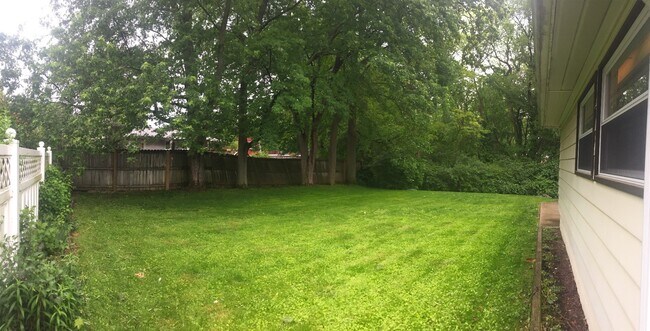 Building Photo - 4 Bedroom/2.5 Bathroom House Across from WL Intermediate School - $2100 per month