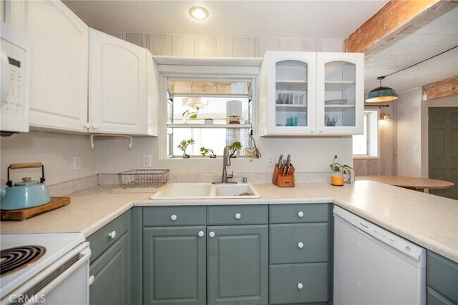 Building Photo - 2576 Green Hills Way
