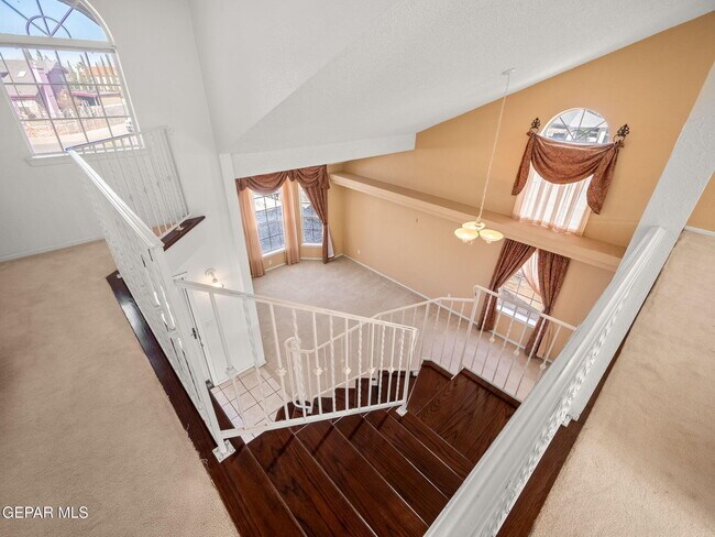 Building Photo - 4572 Loma Linda Cir